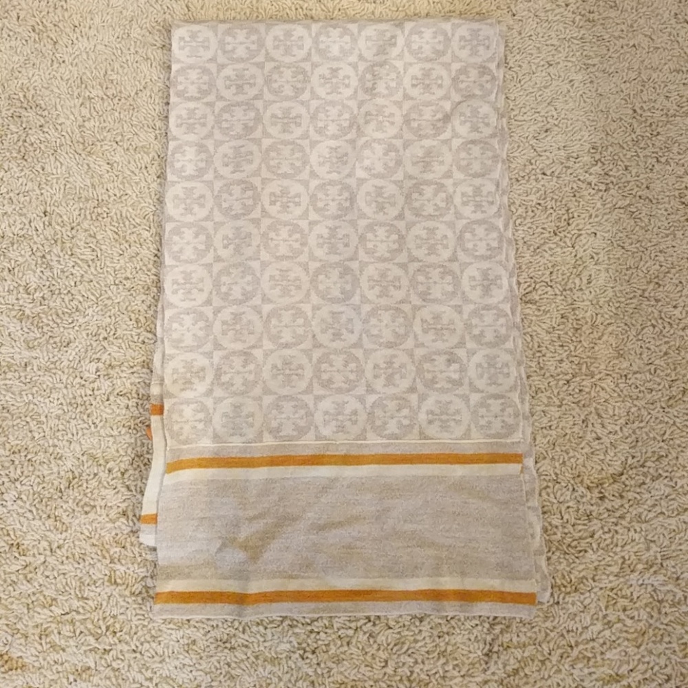 Tory Burch long beige logo scarf